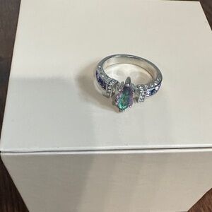 Elegant Silver and Purple Women's Ring size 8